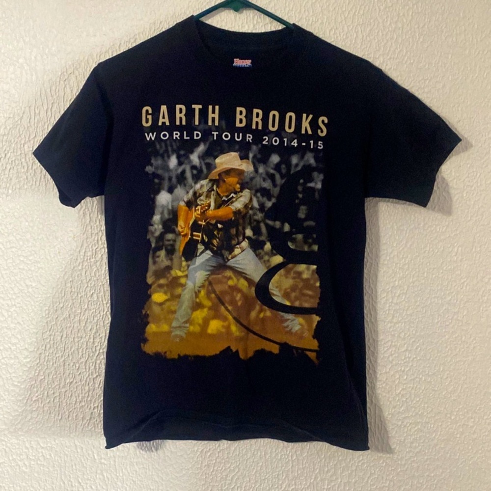 2014-15 Garth Brooks World Tour concert t shirt/ size small / band t shirt